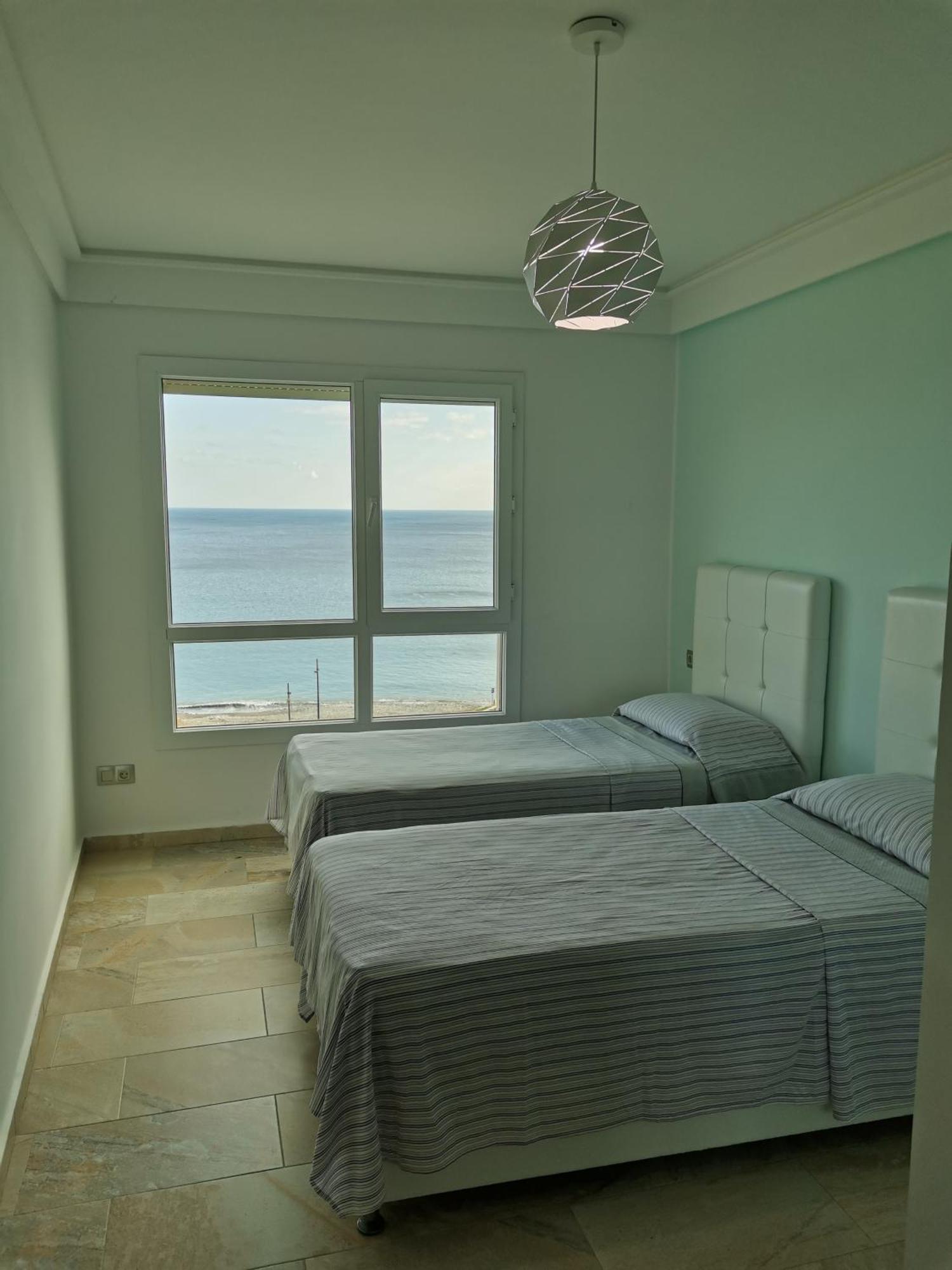 Appartf3 Vue Panoramique Sur Mer Residence Vista Del Mar Fnideq Eksteriør billede