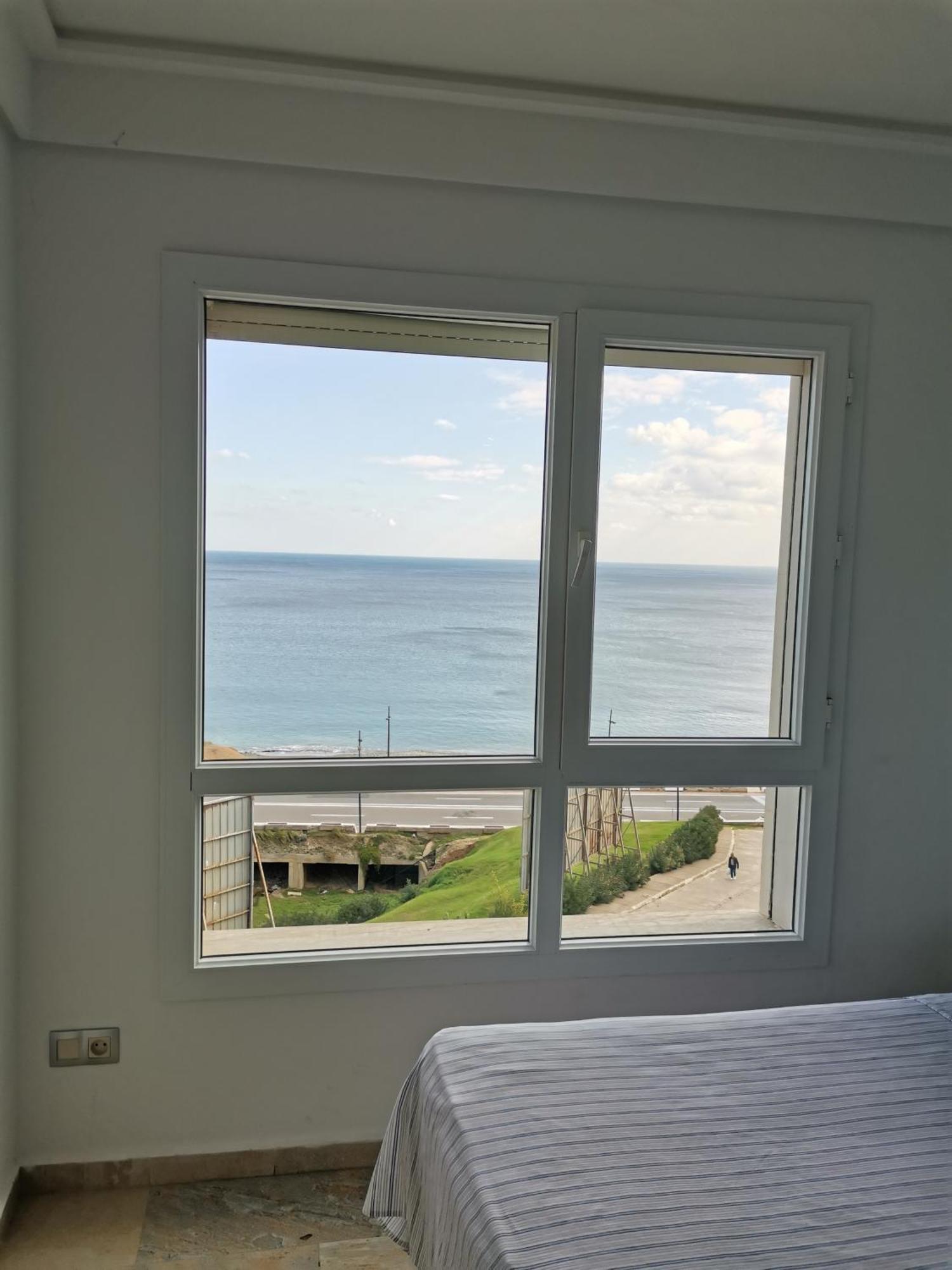 Appartf3 Vue Panoramique Sur Mer Residence Vista Del Mar Fnideq Eksteriør billede