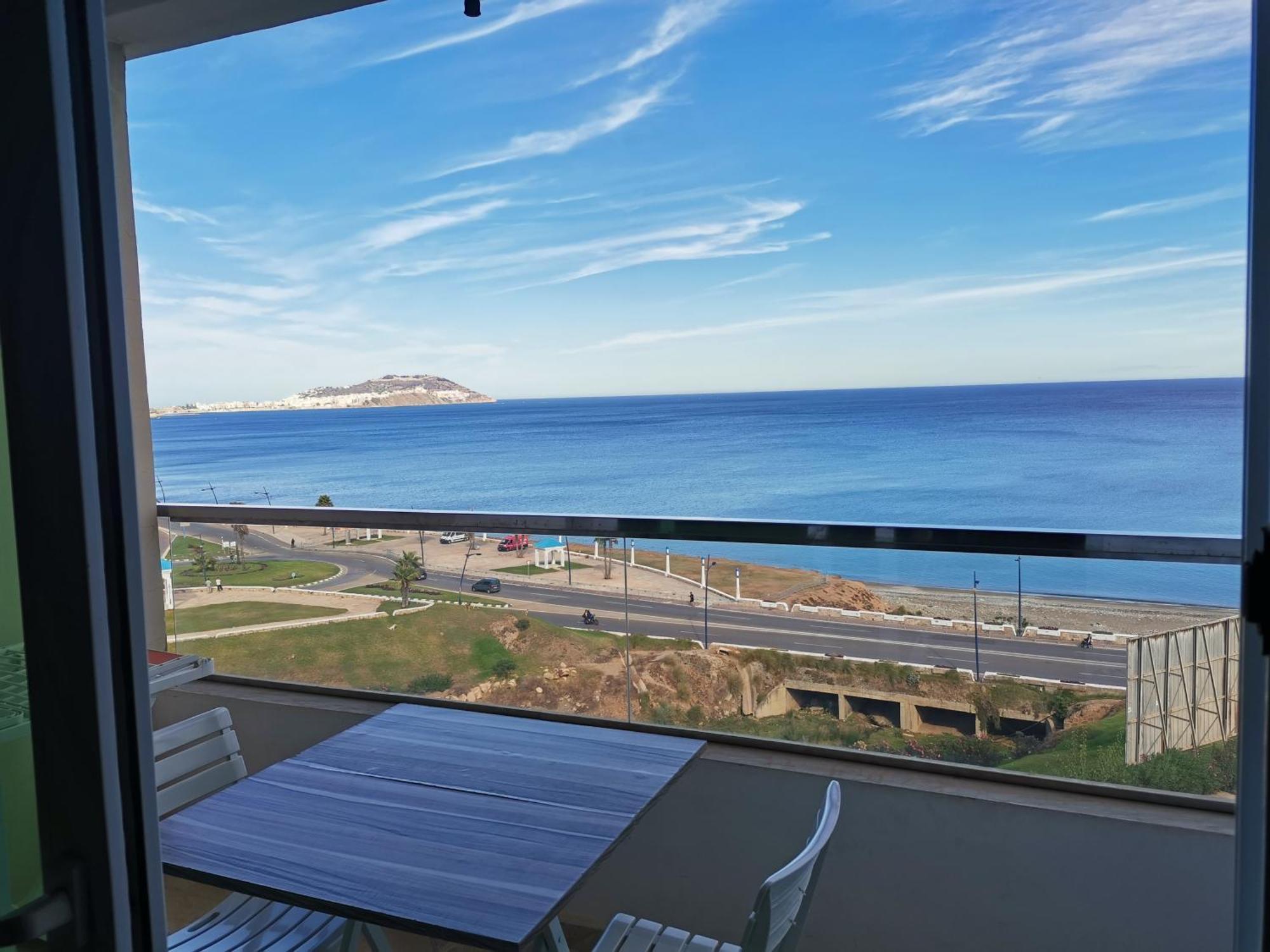Appartf3 Vue Panoramique Sur Mer Residence Vista Del Mar Fnideq Eksteriør billede