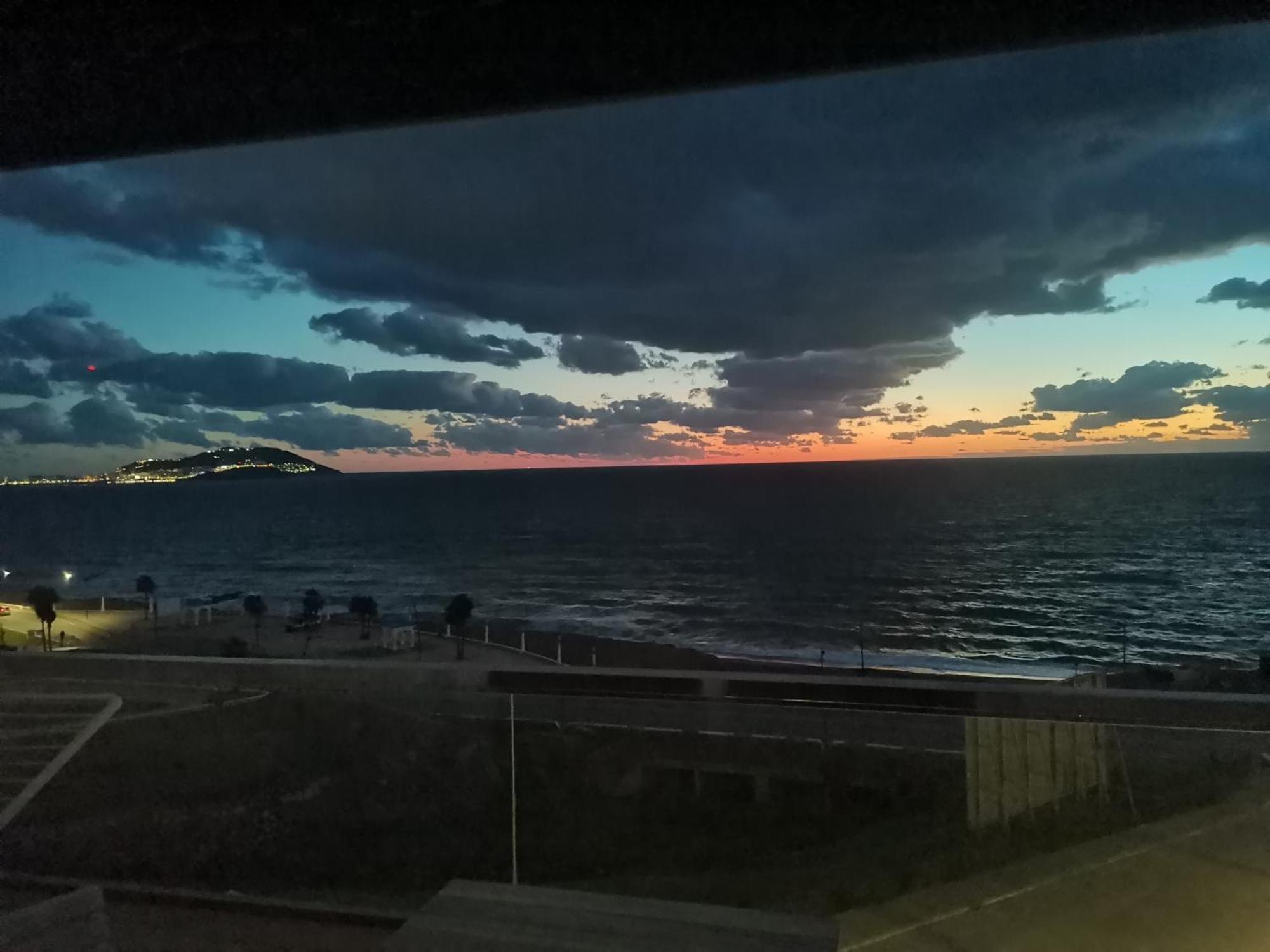 Appartf3 Vue Panoramique Sur Mer Residence Vista Del Mar Fnideq Eksteriør billede